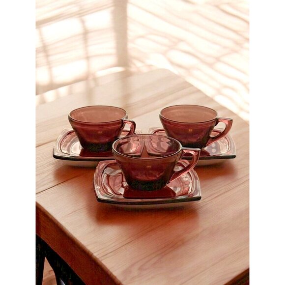 Hazel Atlas Moroccan Amethyst Purple Glass Cup & Square Saucer Set - Picture 13 of 14